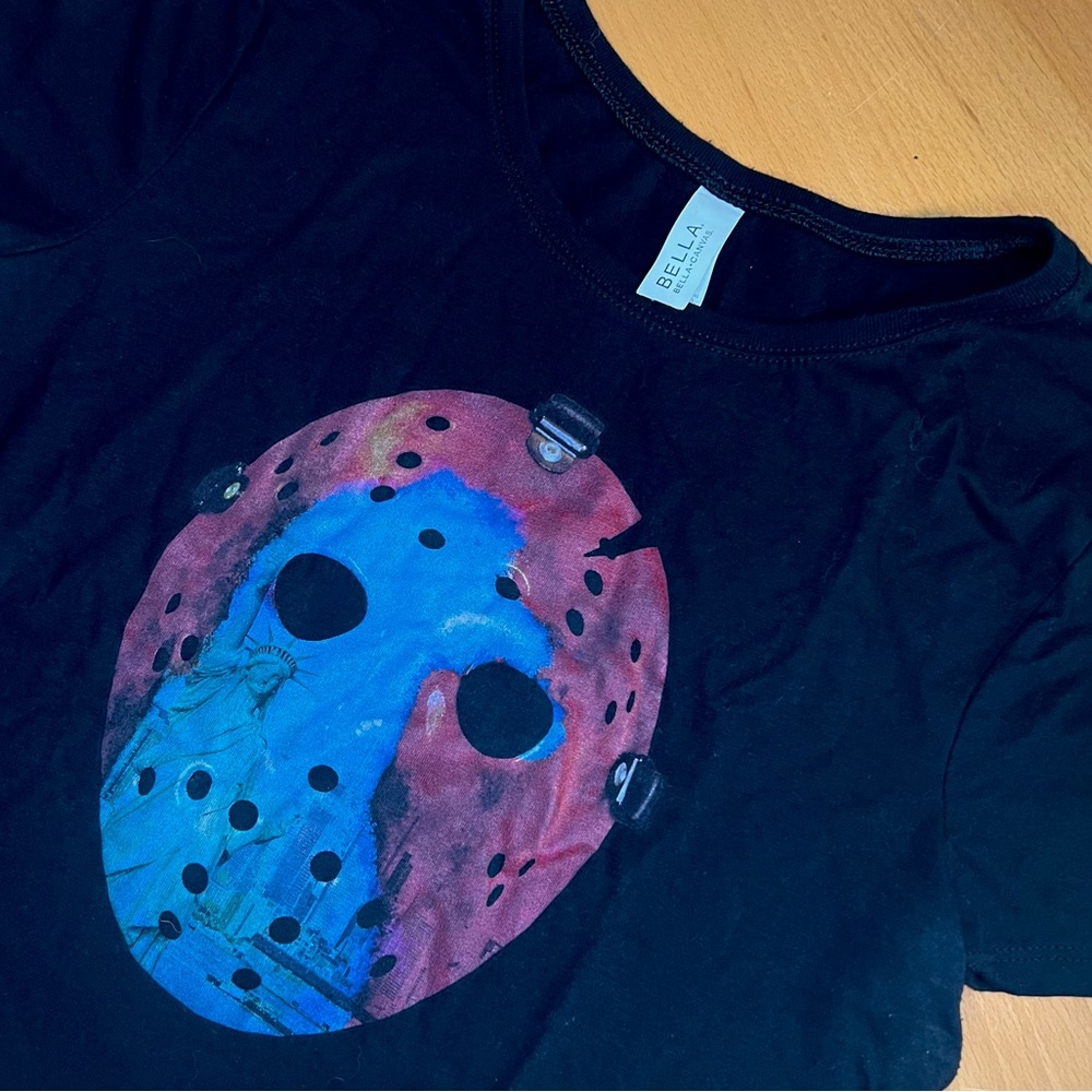 2 Crop top xs Horror Tees! Michael Myers and Jason Voorhees - Picture 4 of 5